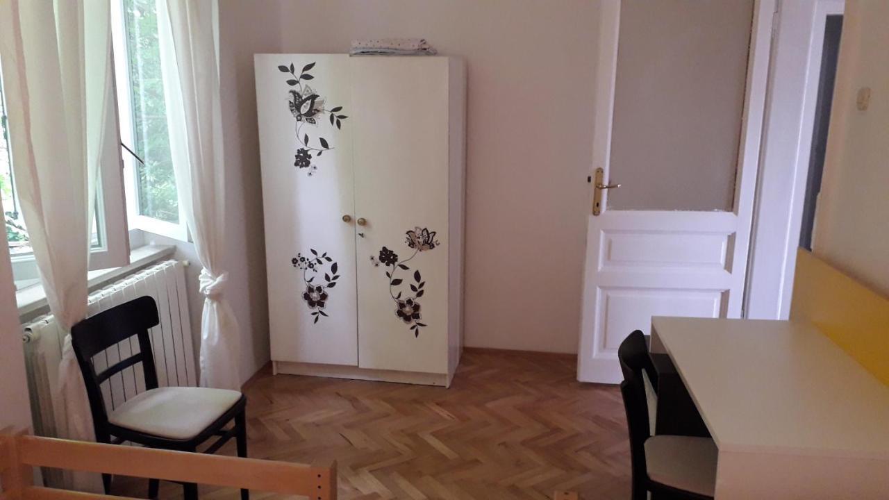 Apartman Pem Pula Buitenkant foto